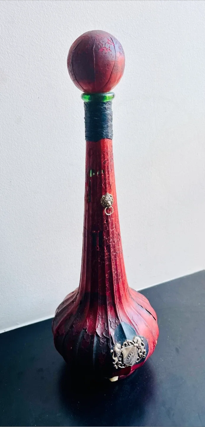 Tall Decorative Red Glass Decanter image indicator(2)