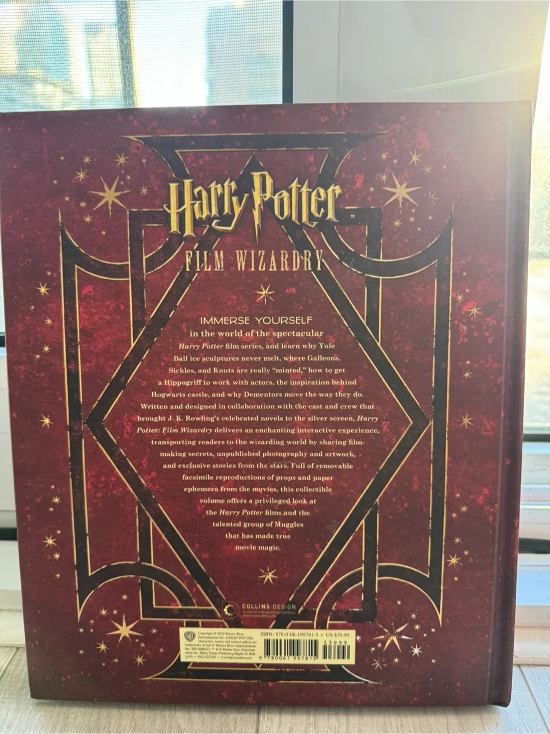 Harry Potter Film Wizardry Book image indicator(2)