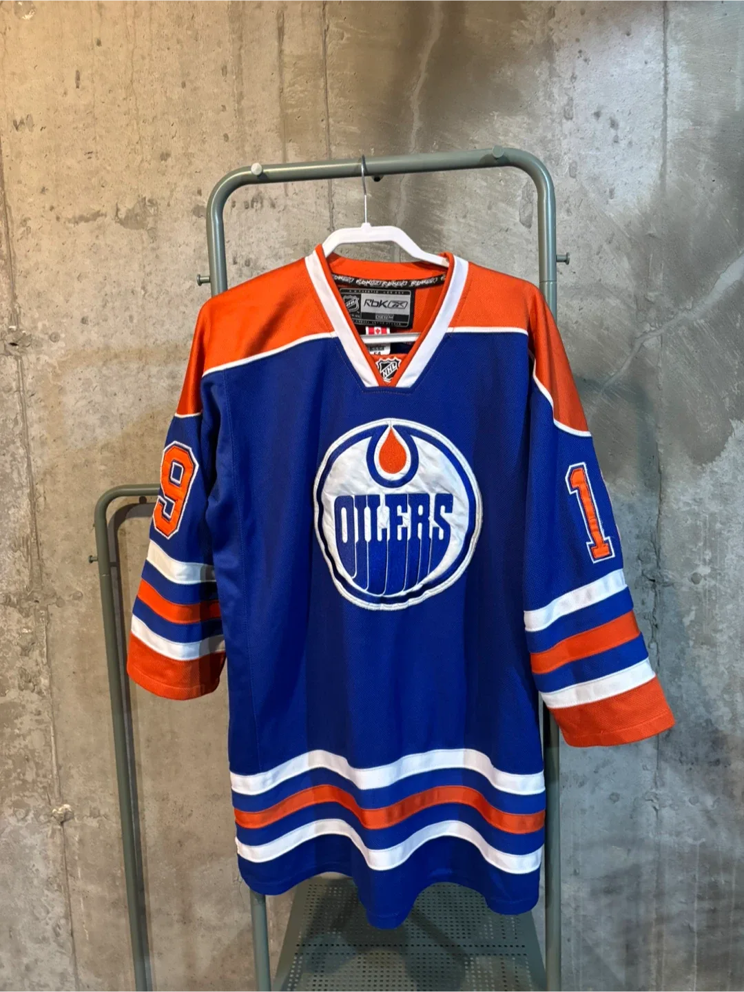 Reebok Edmonton Oilers J. Schultz #19 Jersey - Size 54