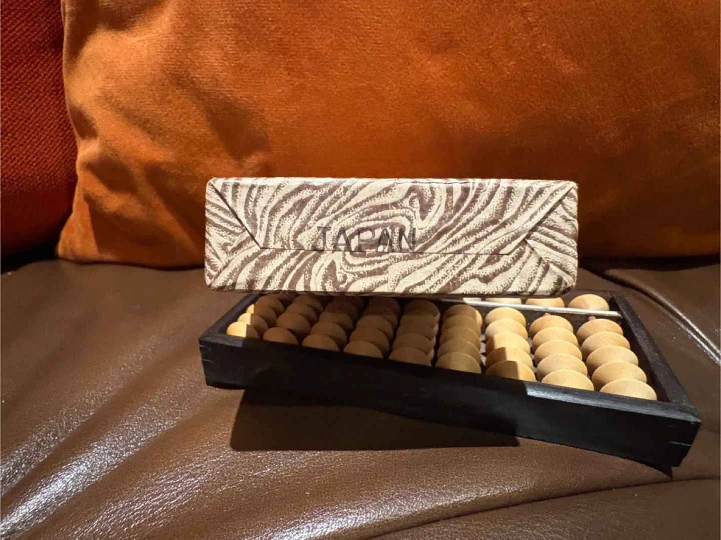 Vintage Soroban Abacus with Box image indicator(2)