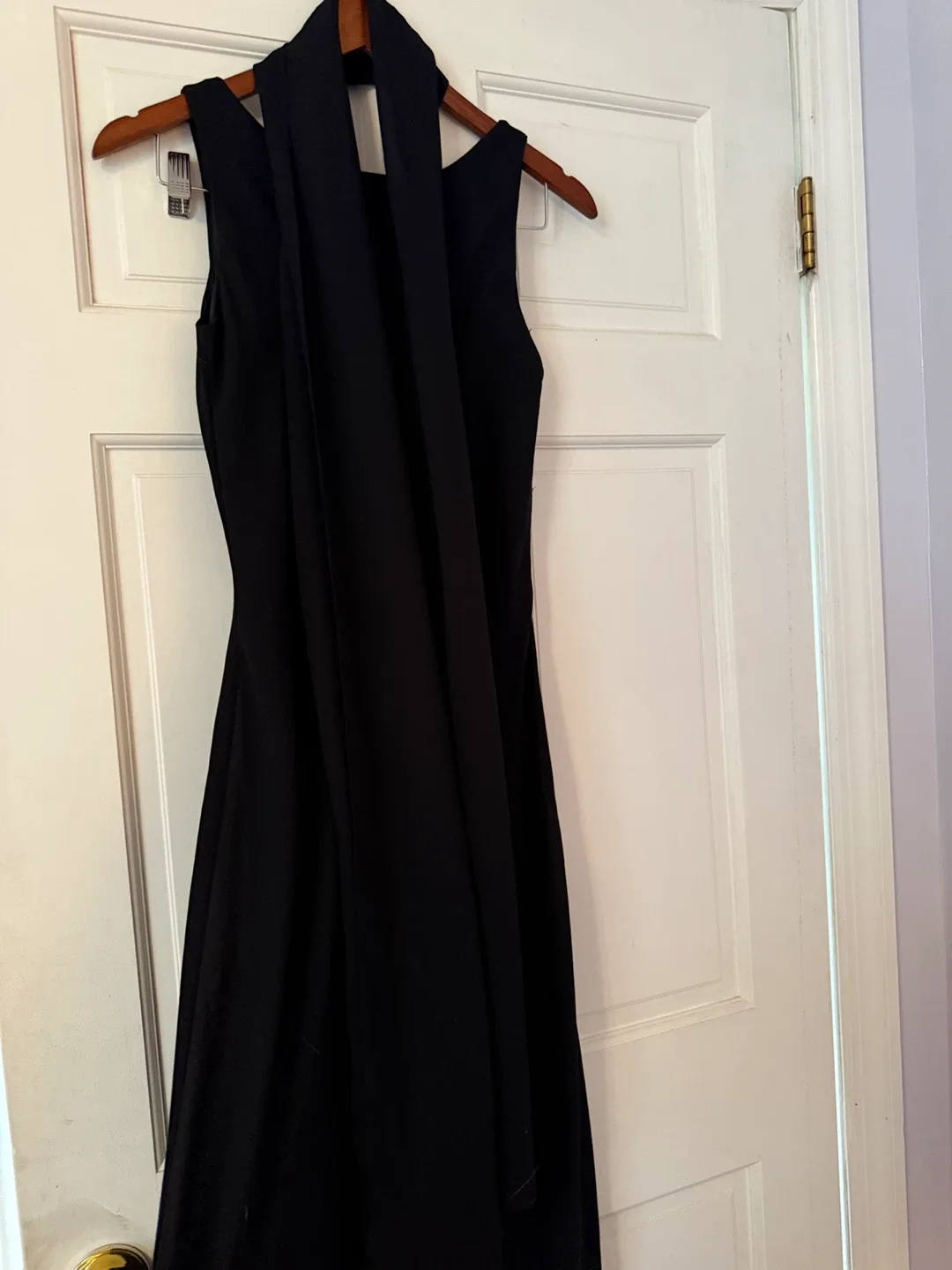 Alyn Paige Black Dress(S) image indicator(2)