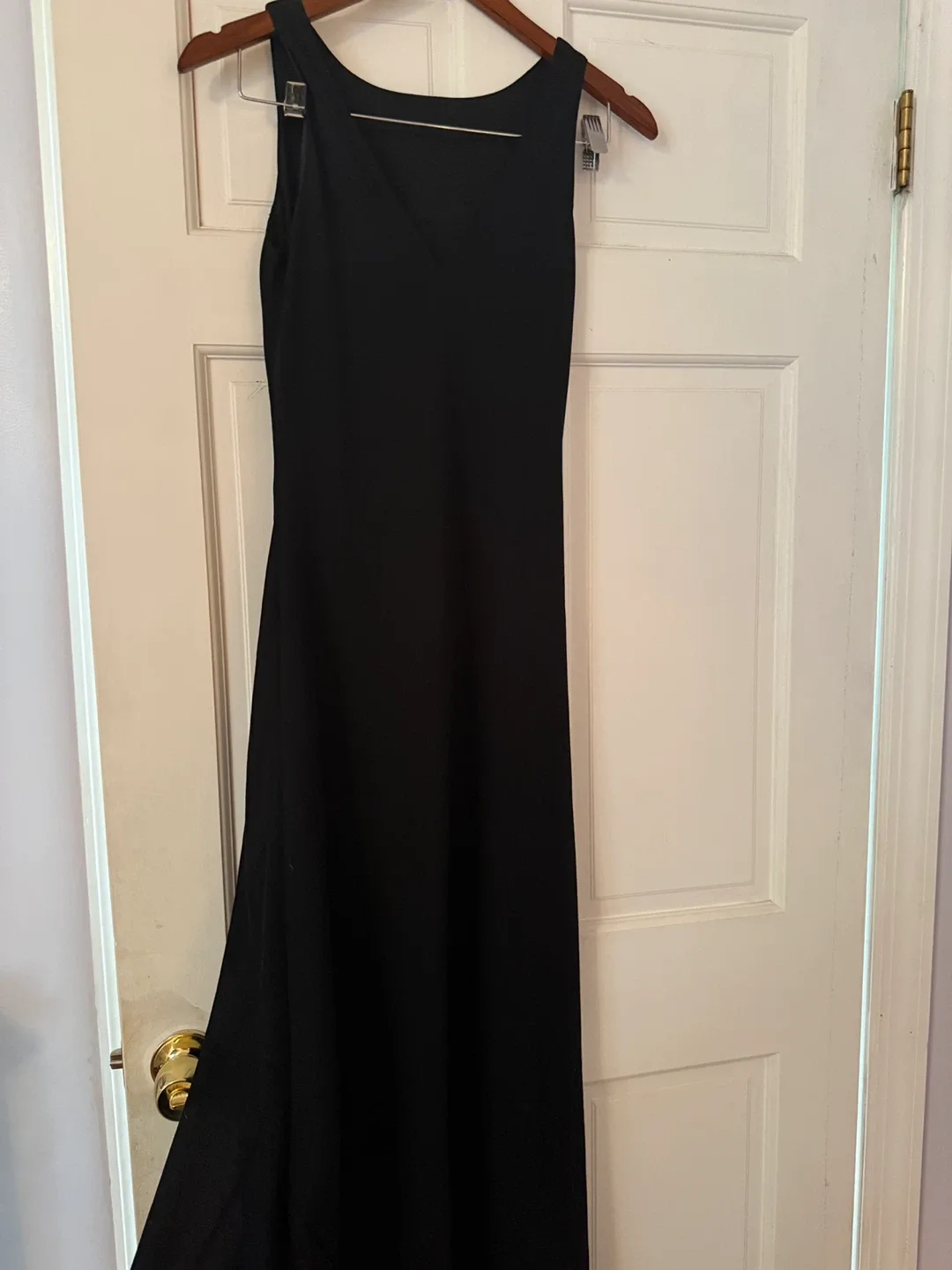 Alyn Paige Black Dress(S) image indicator(7)