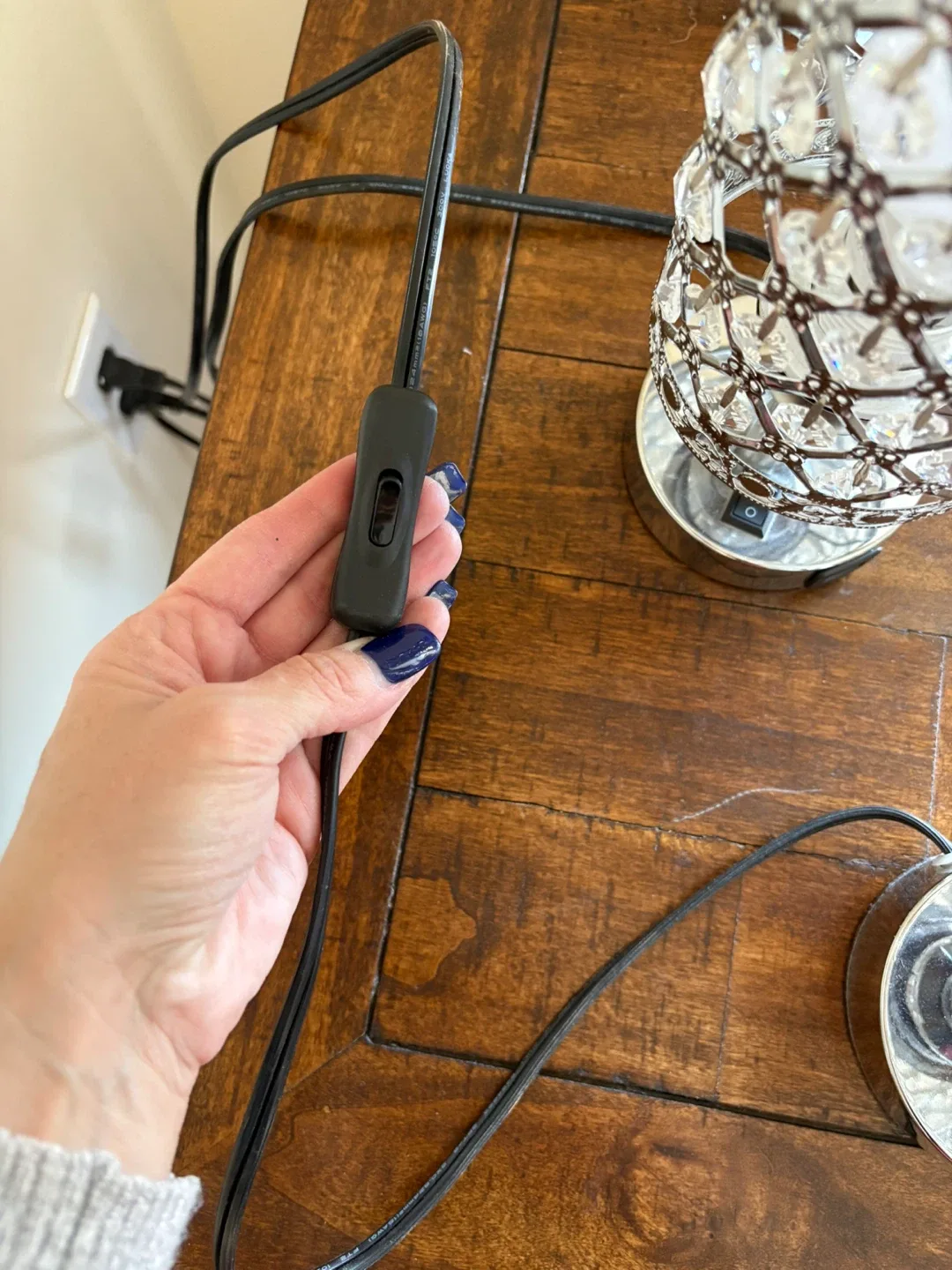 2 - 12” Bedside Lamps with USB Charging Ports image indicator(5)