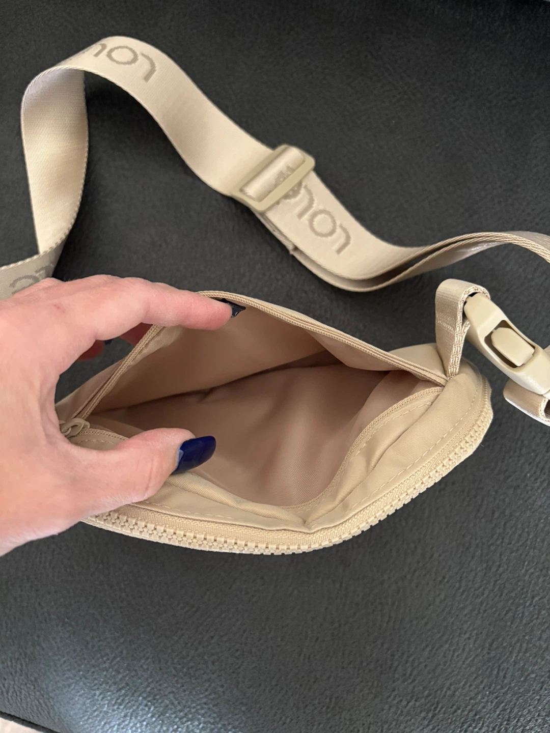 LOLë Belt Bag - Tan - Unisex - photo 3