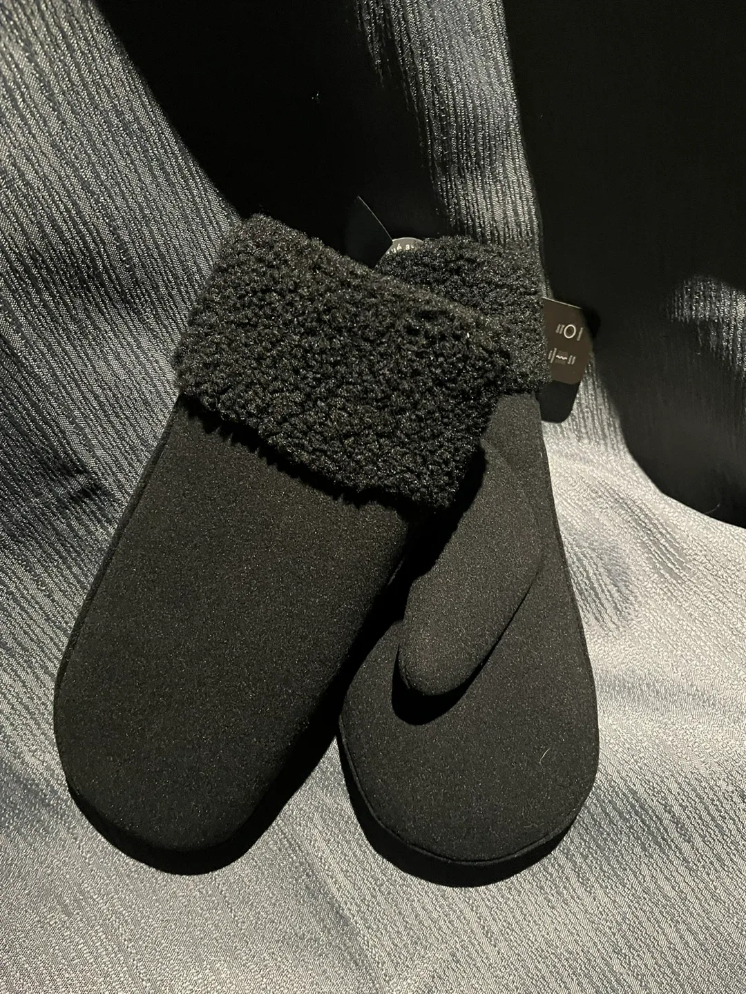 Hot Paws Black Mittens - New with Tags image indicator(2)