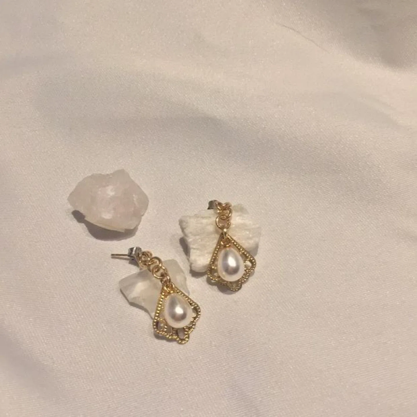 Pearl + Seashell Inspired Earrings 🐚🪸 image indicator(2)