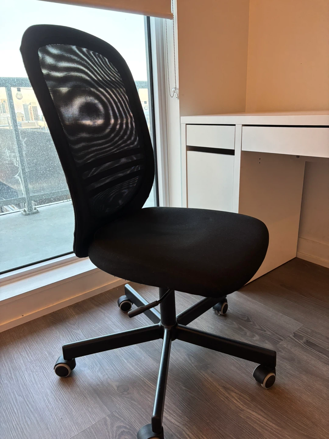 IKEA Black Office Chair & White Desk - photo 4