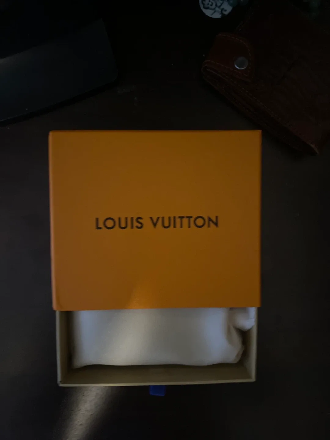 Louis Vuitton Damier Graphite Wallet image indicator(7)