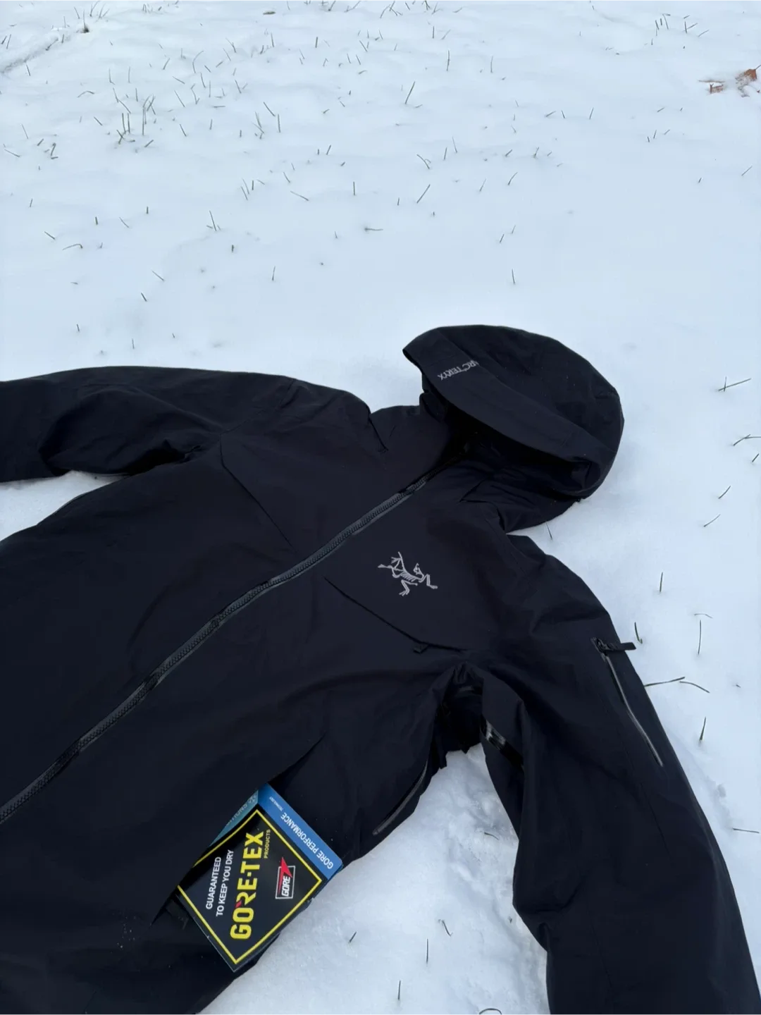 Arc'teryx  Maicai (Mens Black Jacket Size M)