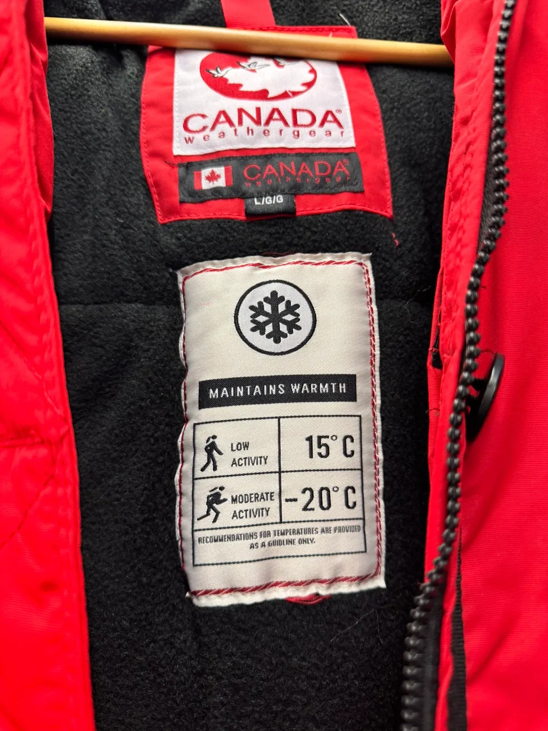 Canada Weather Gear Red Winter Coat - L image indicator(2)