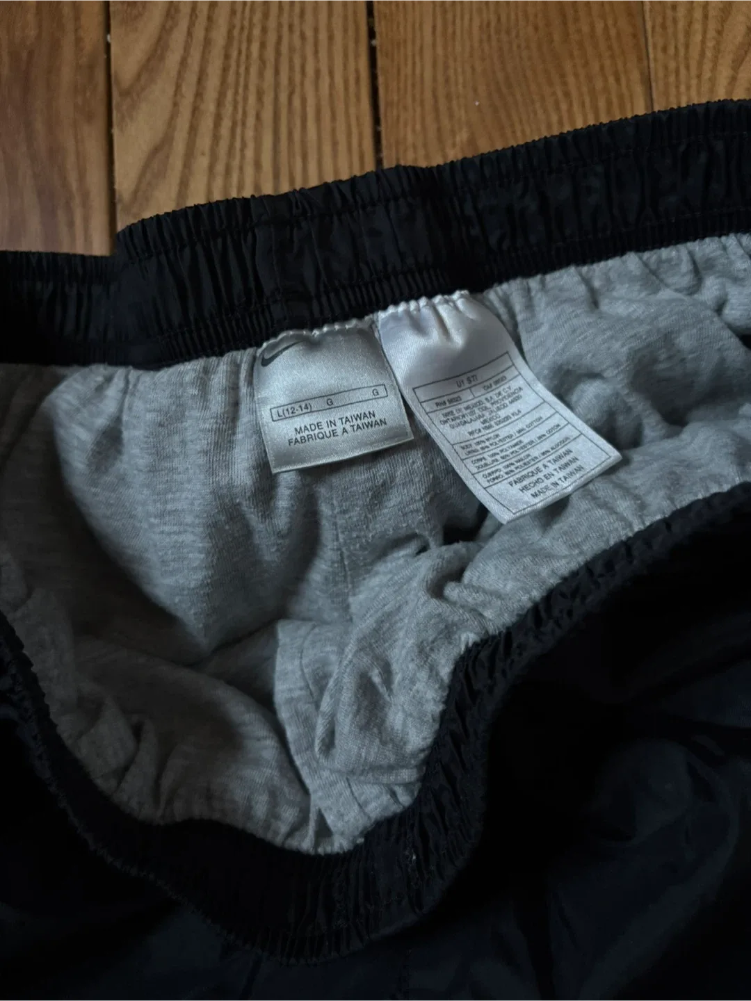 Vintage Nike 2000s y2k mini swoosh pants M acg adidas image indicator(5)