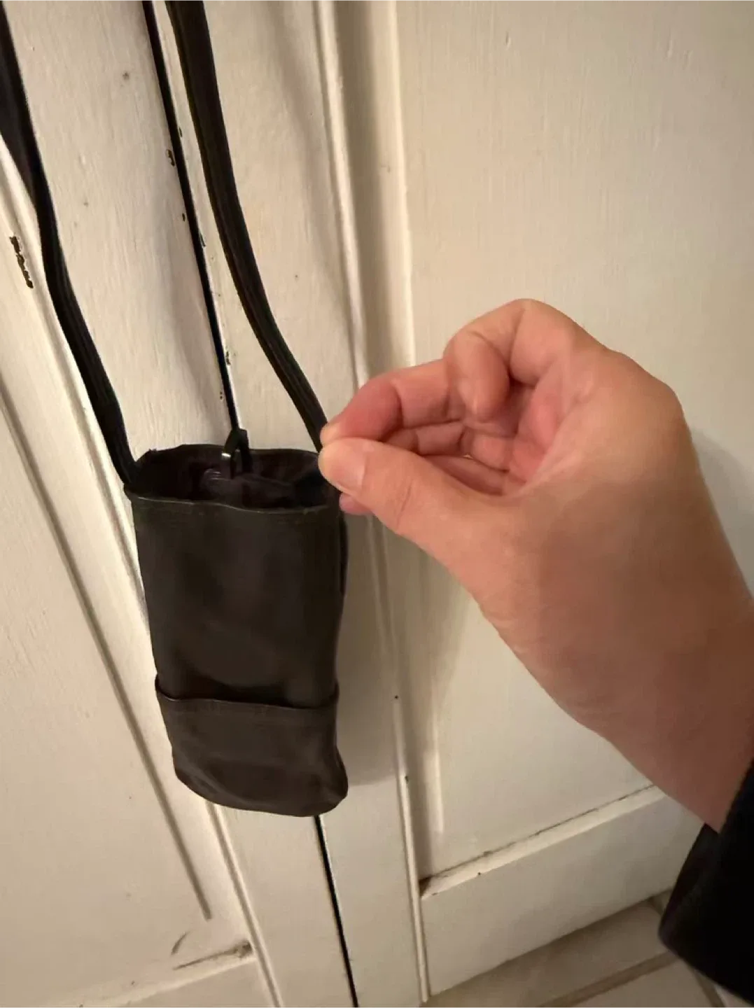 Leather Glasses Case with Strap image indicator(3)