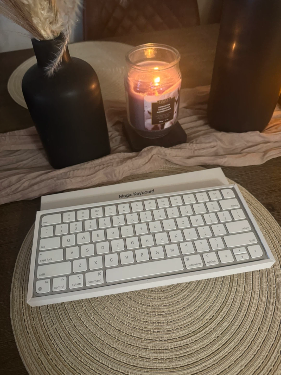 Apple Magic Keyboard - White