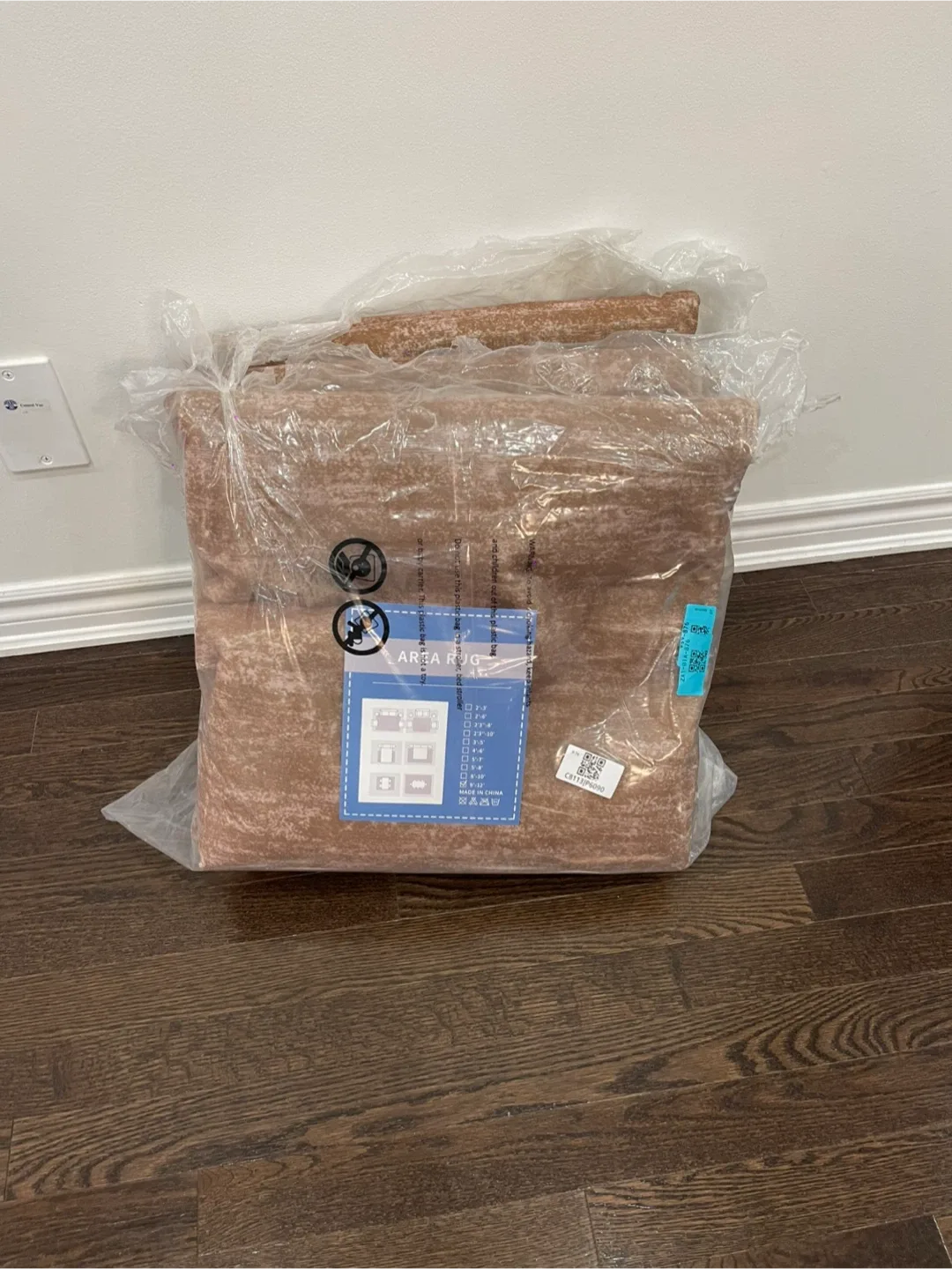 Area Rug 9' x 12' image indicator(2)