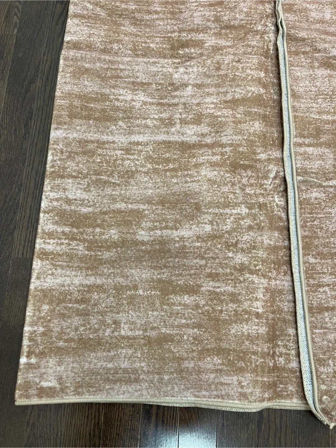 Area Rug 9' x 12' image indicator(6)