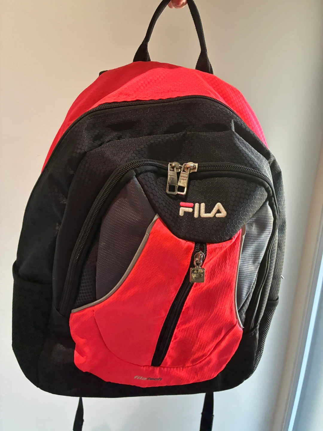 Fila  backpacker me an offer!