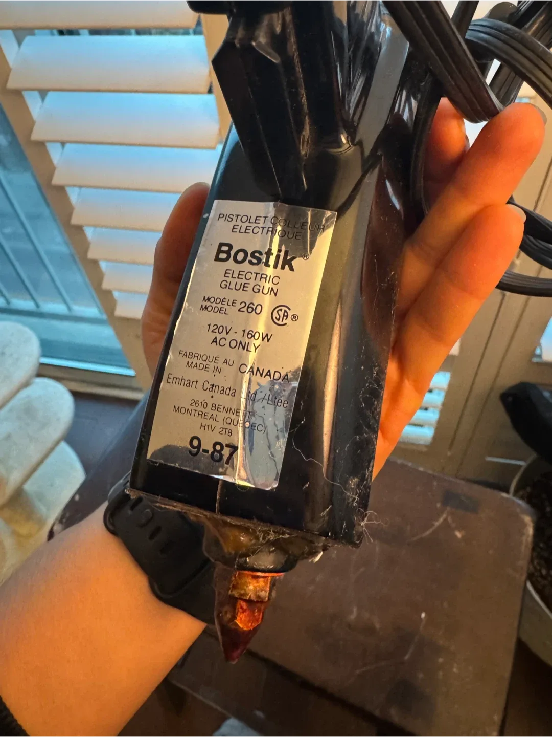 Heavy duty Bostik Glue Gun w/ Glue Sticks image indicator(2)