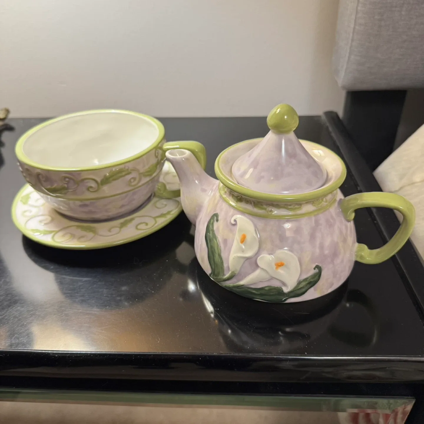 Teapot and Cup Set - Lilac & Green image indicator(2)