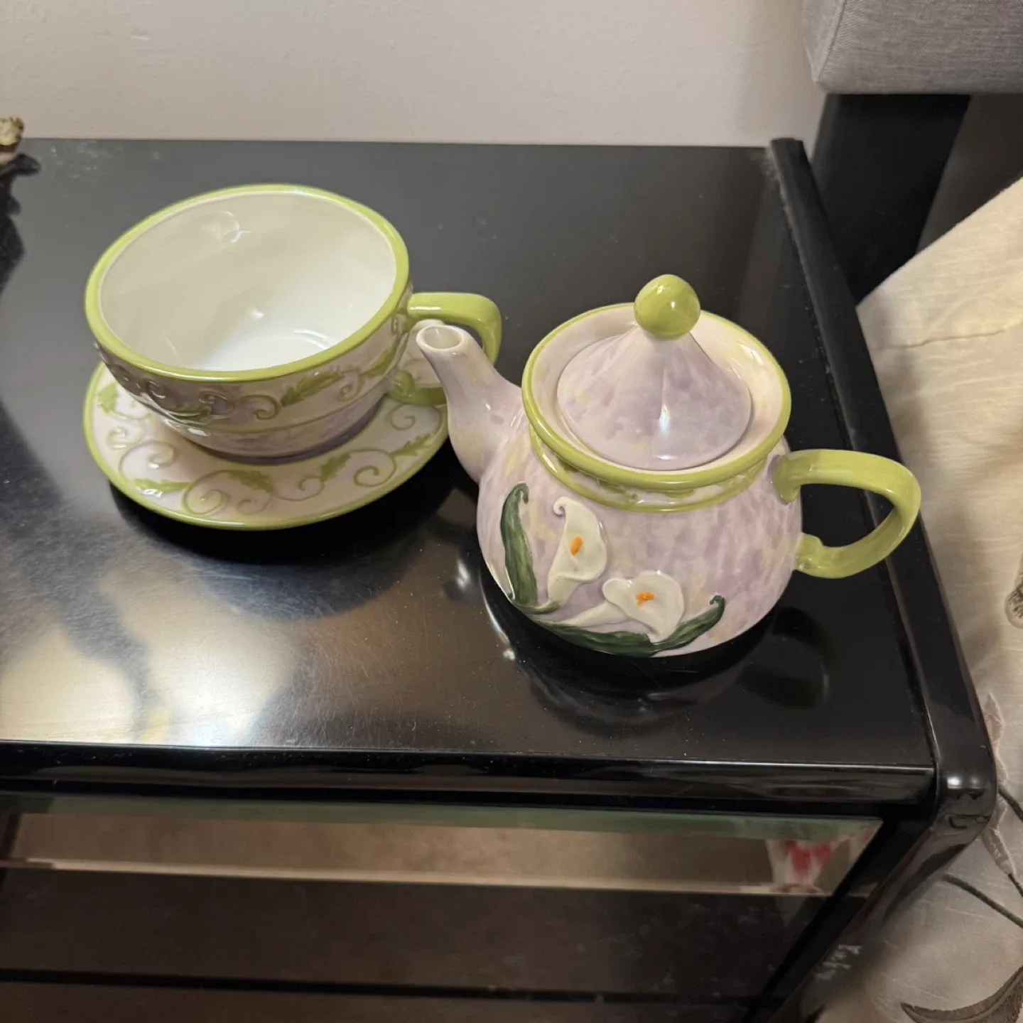 Teapot and Cup Set - Lilac & Green image indicator(3)