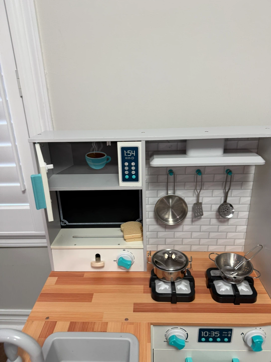 Wooden Electronic Play Kitchen - photo 4