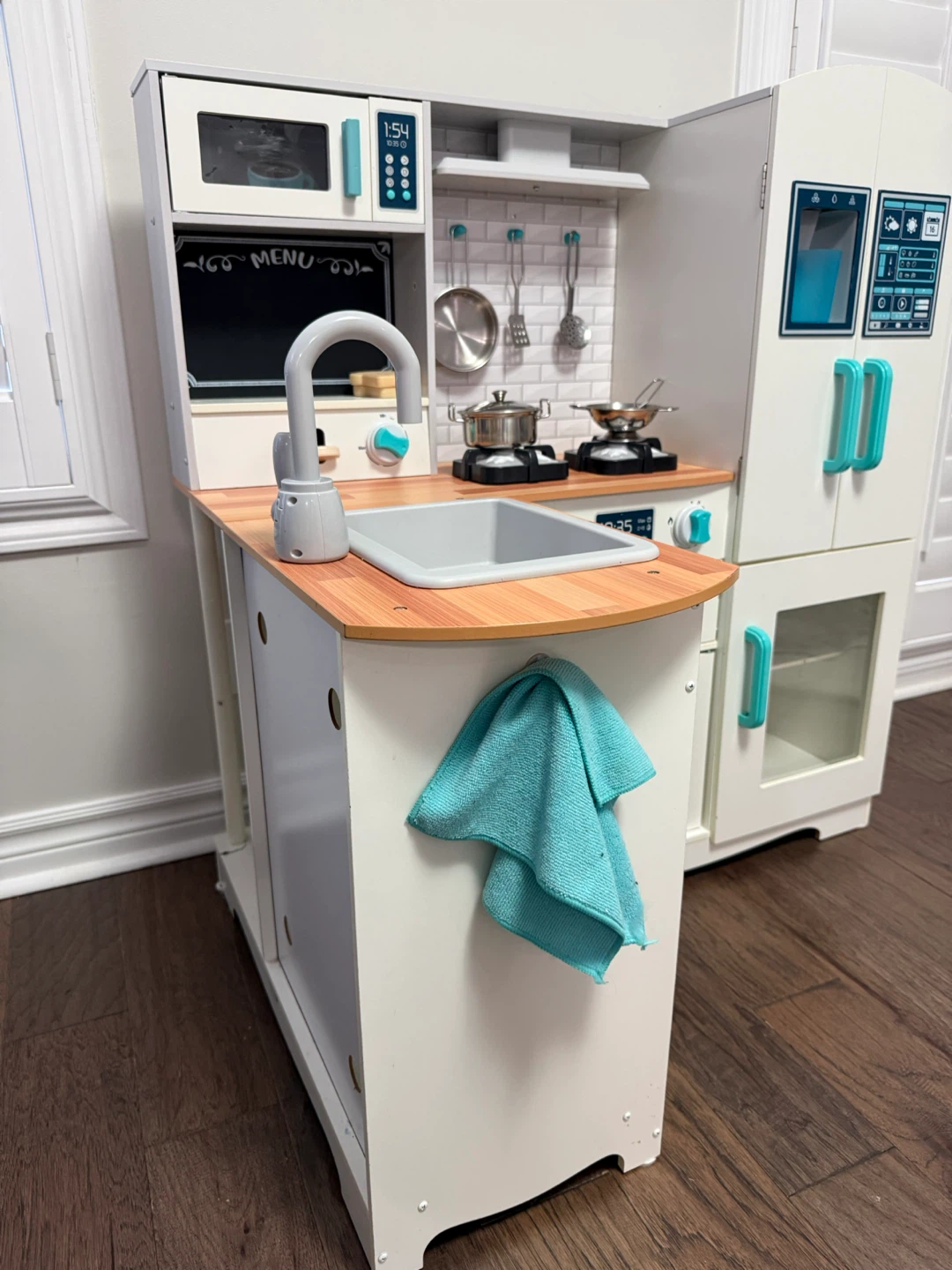 Wooden Electronic Play Kitchen - photo 2