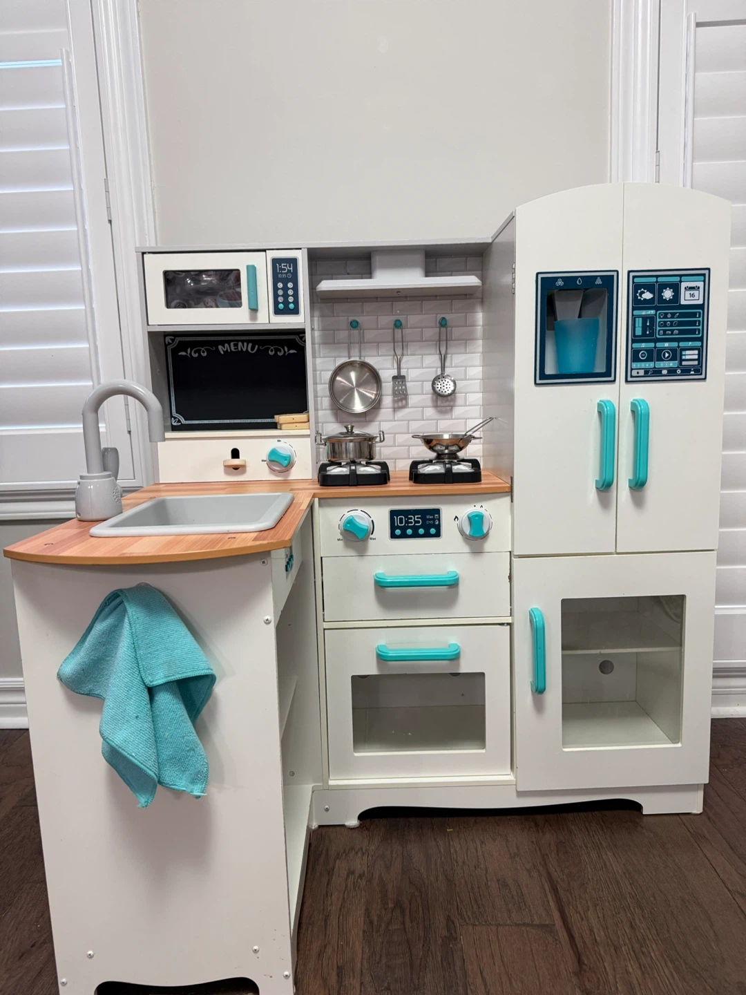 Wooden Electronic Play Kitchen