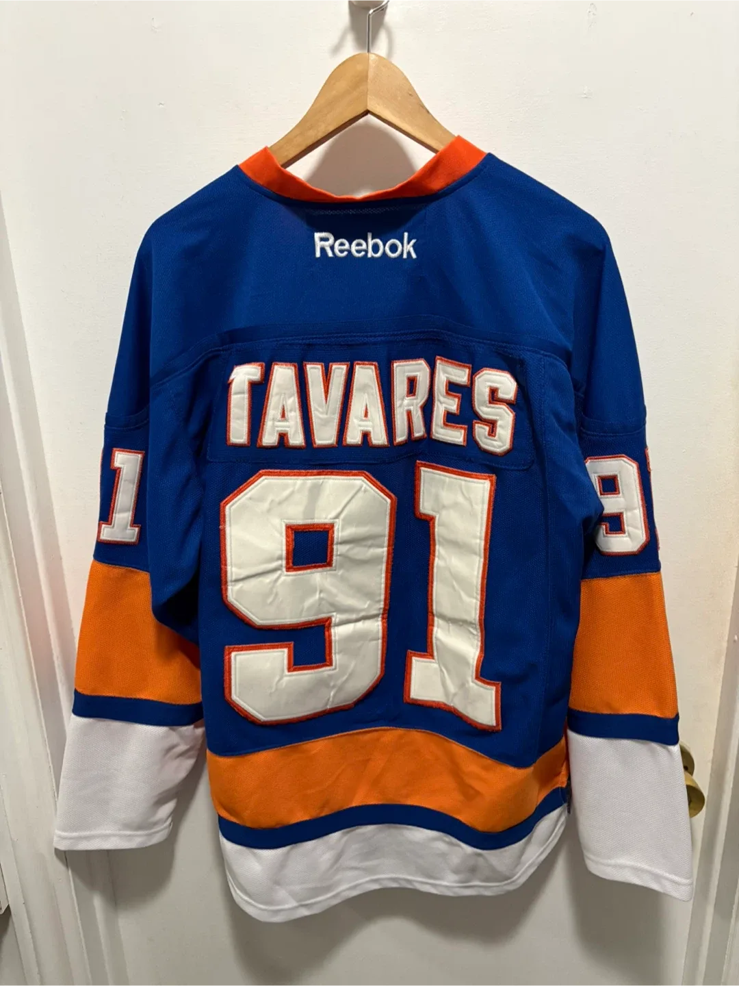 Vintage NY Islanders John Tavares Reebok hockey jersey size 50 image indicator(4)