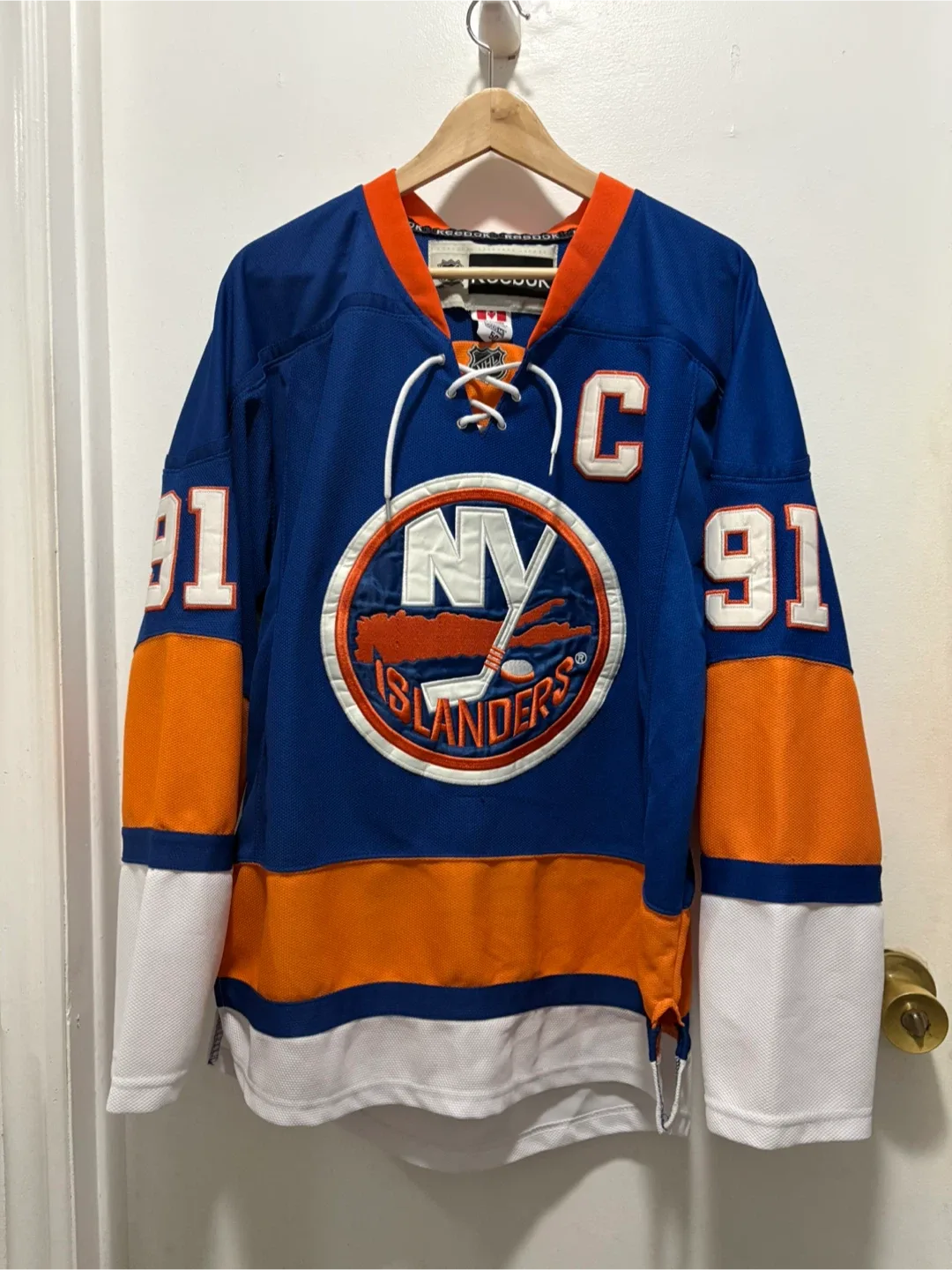 Vintage NY Islanders John Tavares Reebok hockey jersey size 50