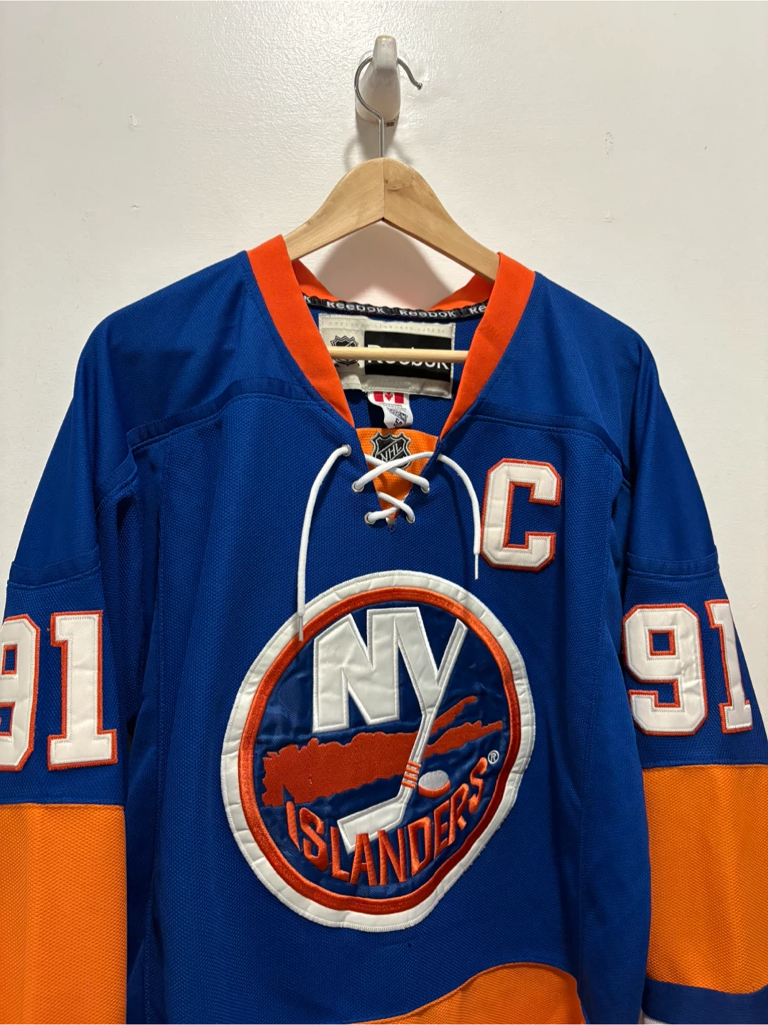 Vintage NY Islanders John Tavares Reebok hockey jersey size 50 - photo 2