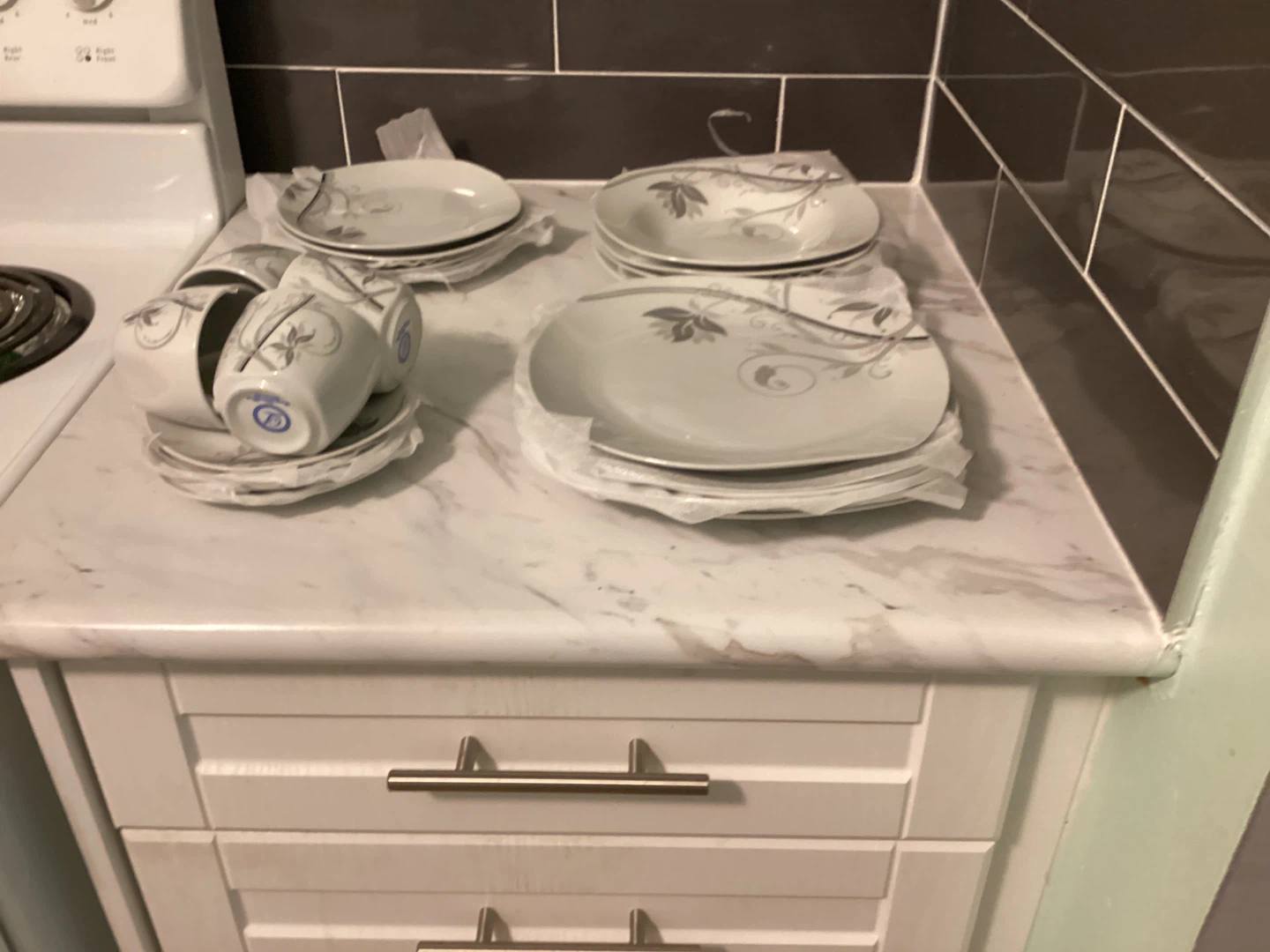 Porcelain Dinnerware Set