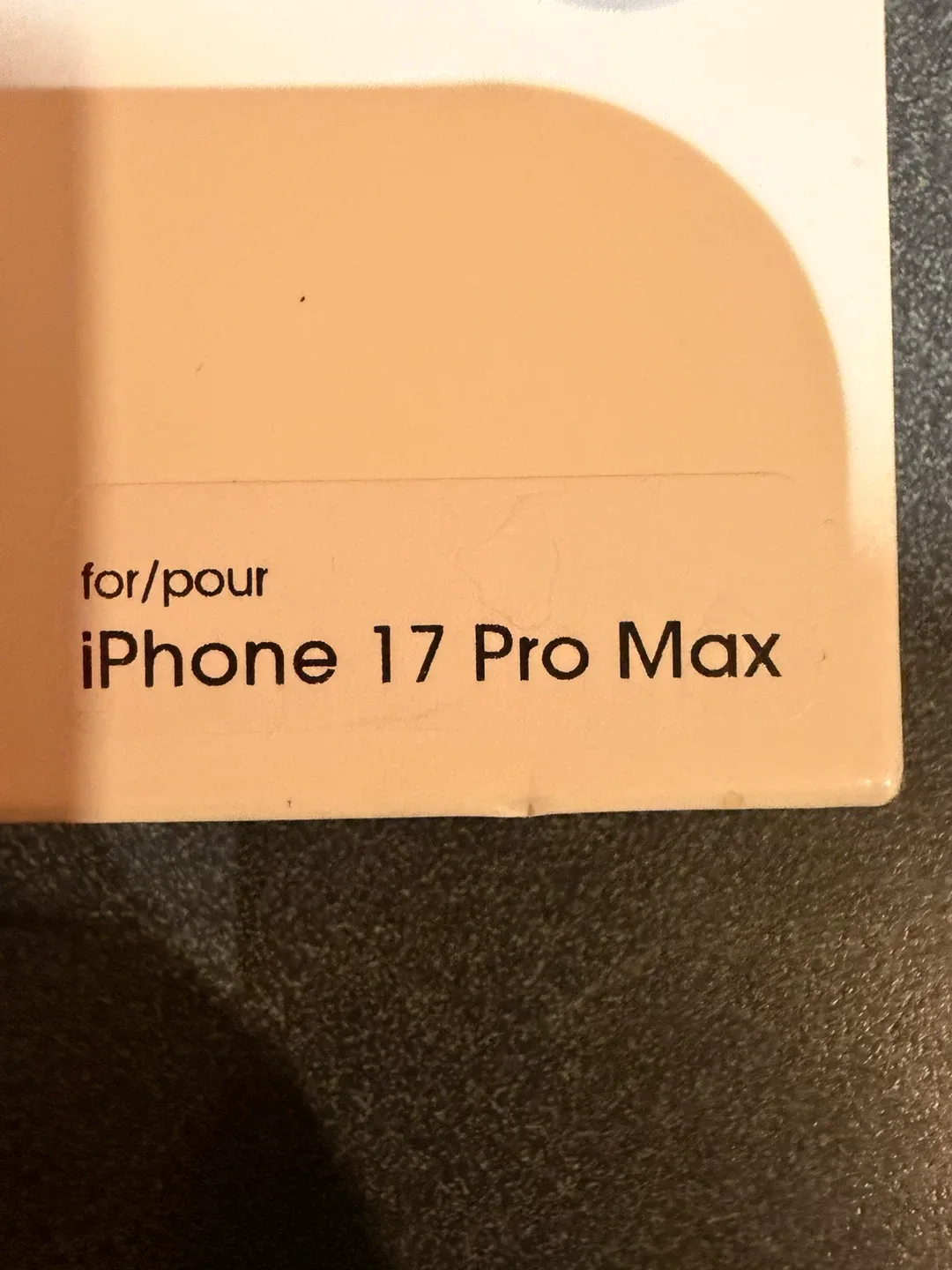 New OtterBox Commuter Case for iPhone 17 Pro Max image indicator(4)