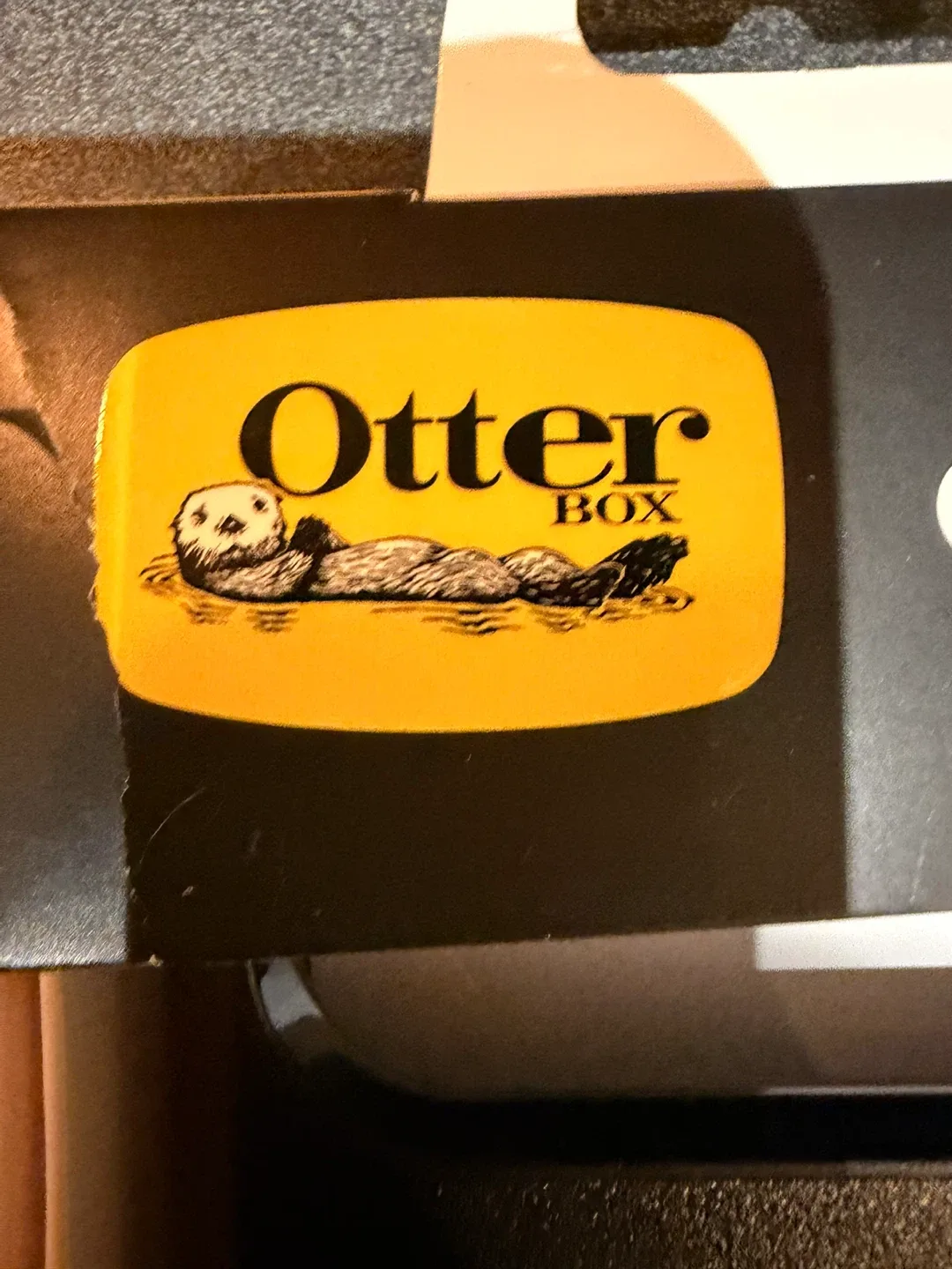 New OtterBox Commuter Case for iPhone 17 Pro Max image indicator(6)