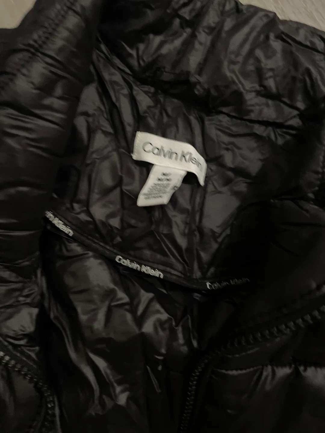 Calvin Klein Black Puffer Vest - Size M image indicator(2)