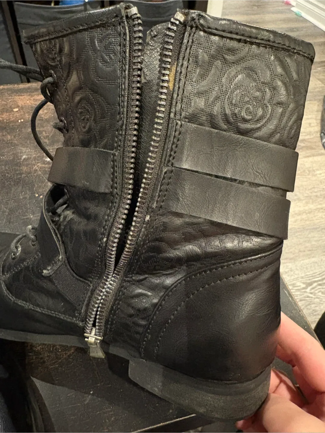 Size 10-11 Vegan leather Combat Boots image indicator(5)