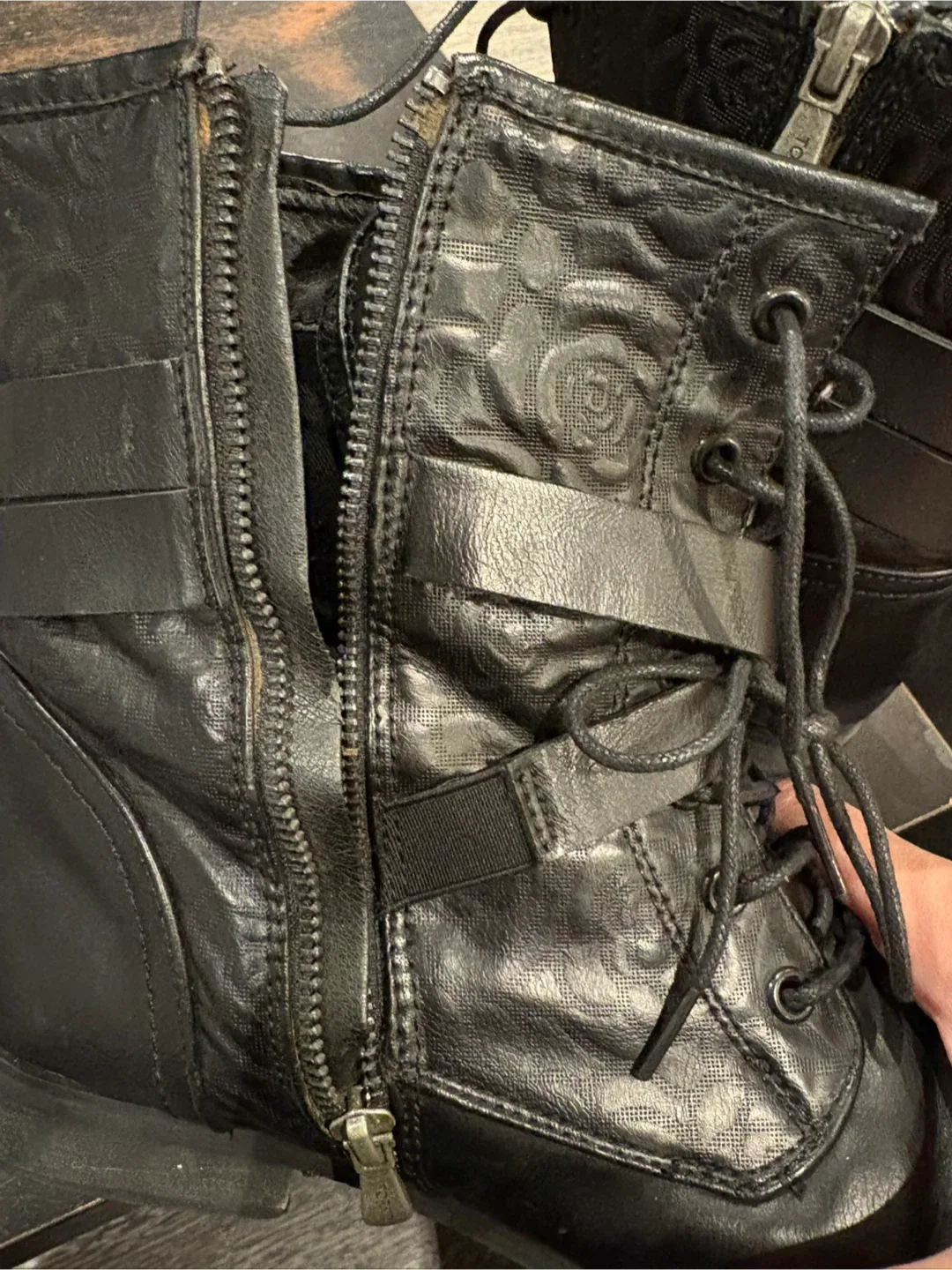 Size 10-11 Vegan leather Combat Boots image indicator(4)