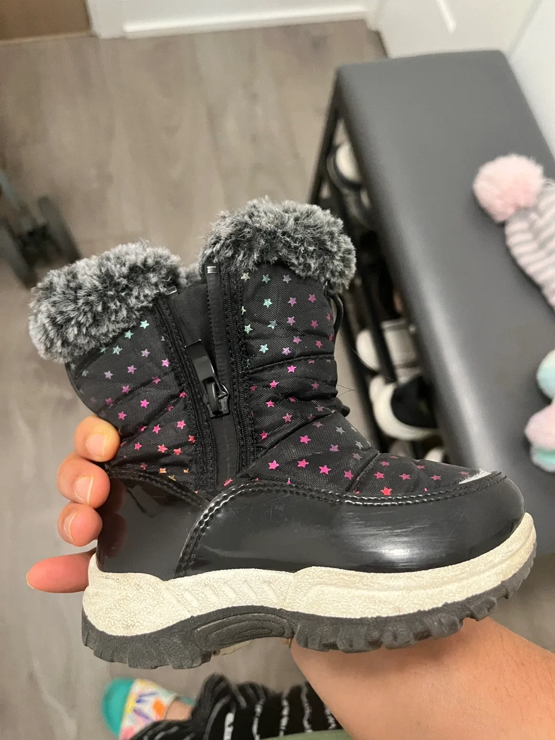 Thinsulate Winter Boots - Size 5 image indicator(3)