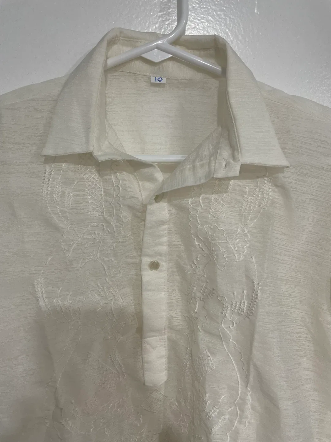 Barong Tagalog - Traditional Filipino Formal Shirt image indicator(2)