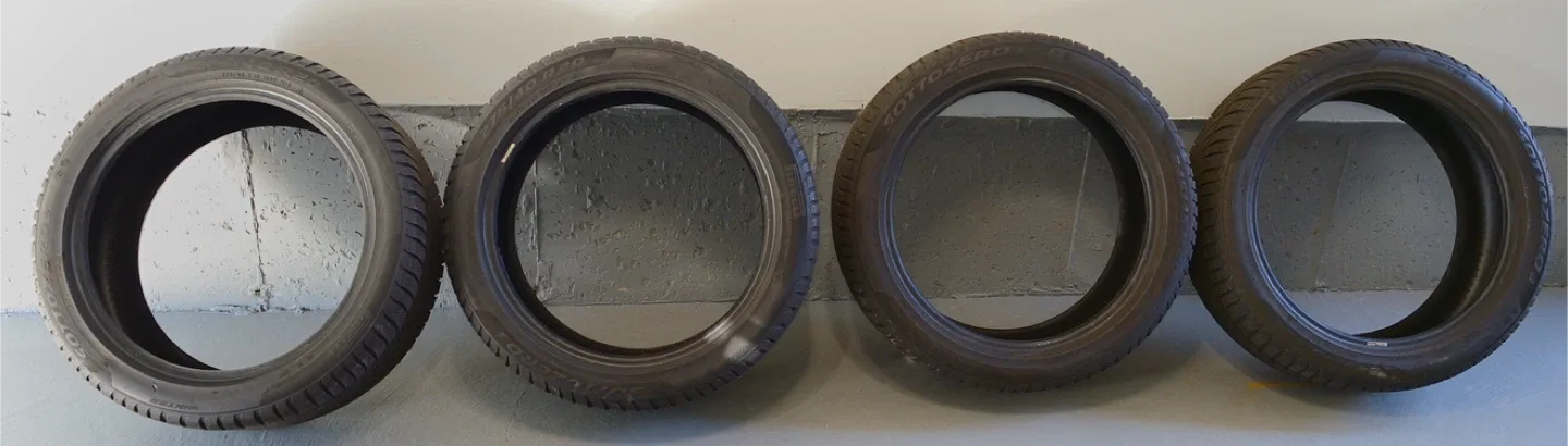 Set of 4 Winter Tires 245/45 R20 + 275/40 R20 image indicator(6)