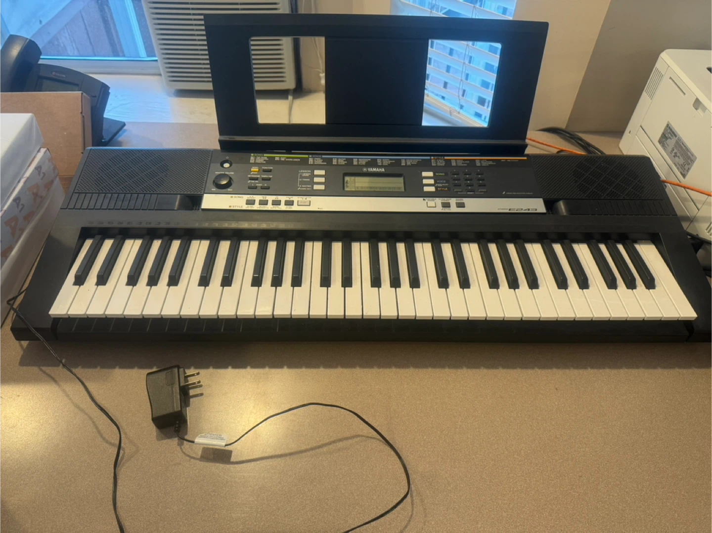 Yamaha PSR-E243 Keyboard
