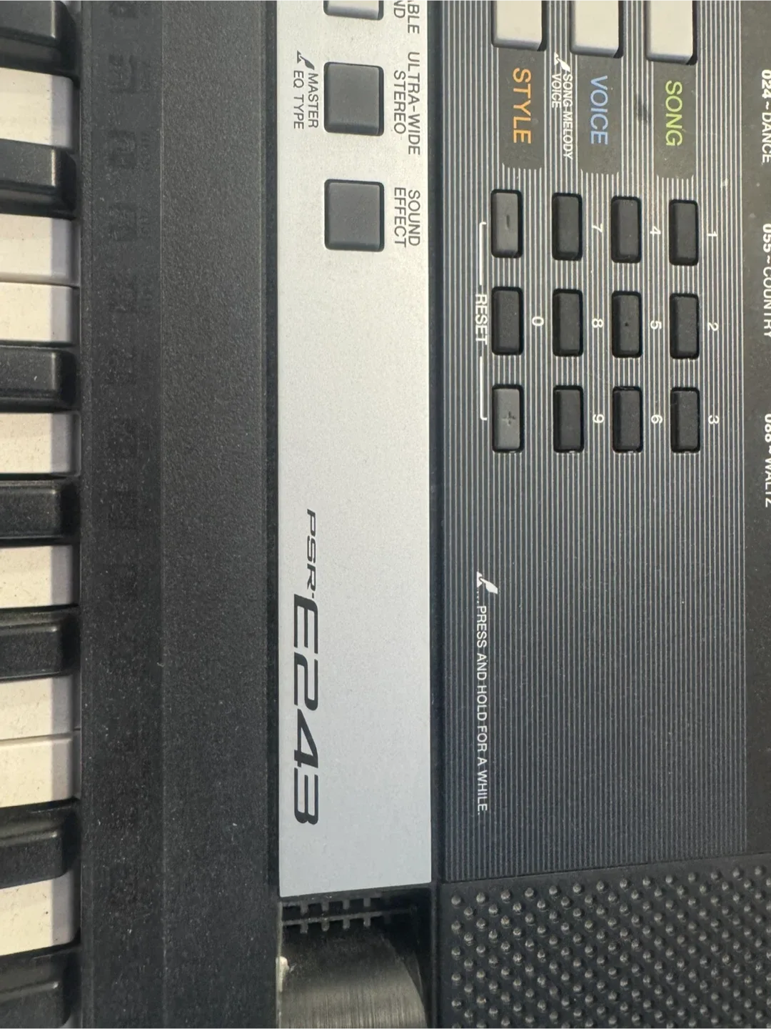 Yamaha PSR-E243 Keyboard image indicator(2)