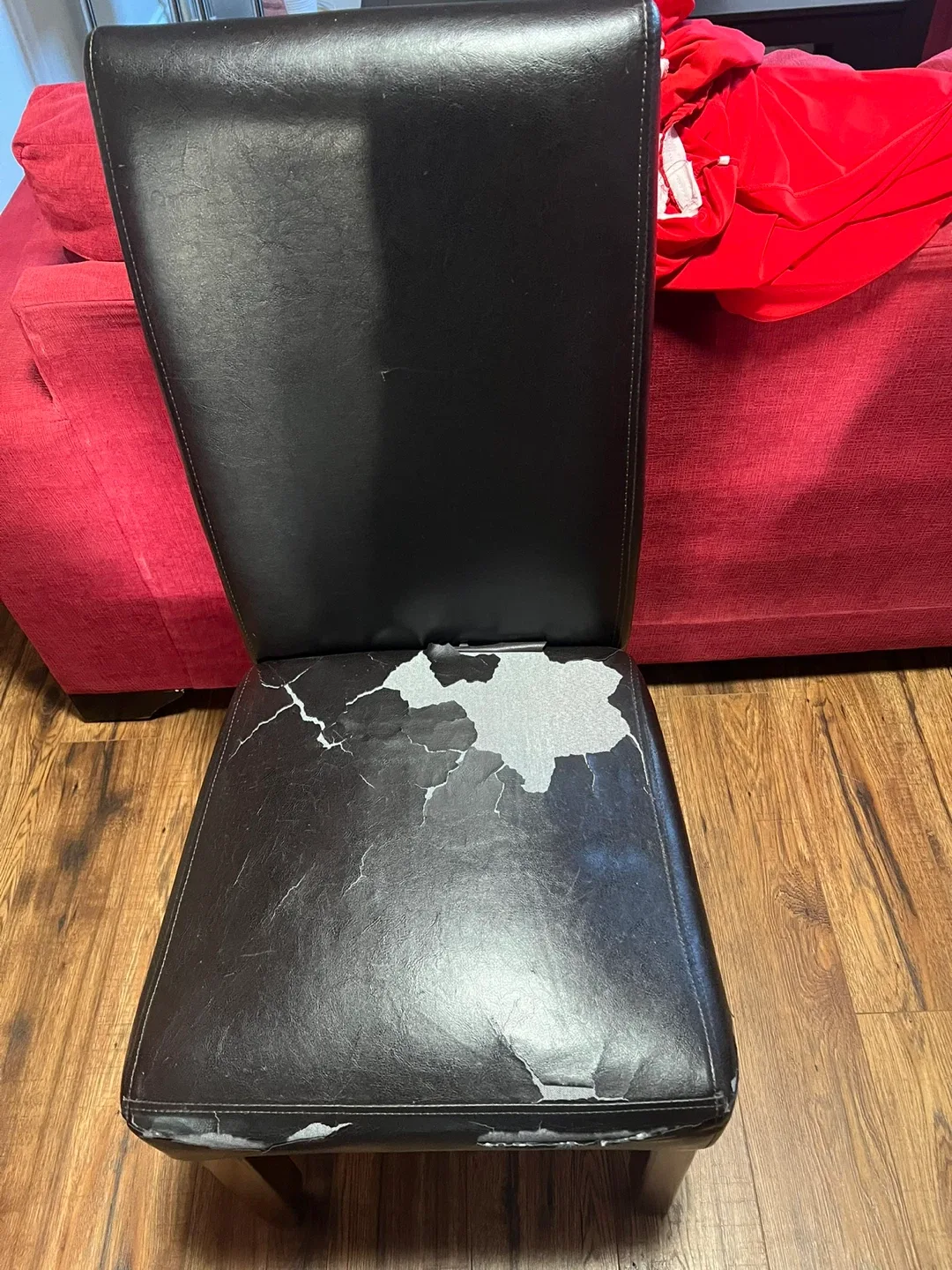 Dining Table with 8 Red Chairs image indicator(3)