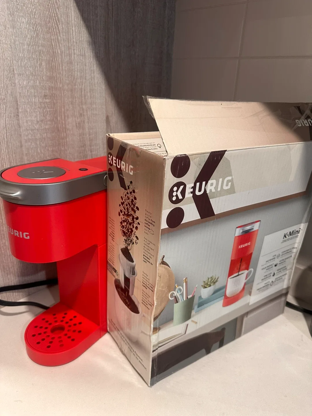 Keurig K-Mini Single Serve Coffee Maker - Red image indicator(6)