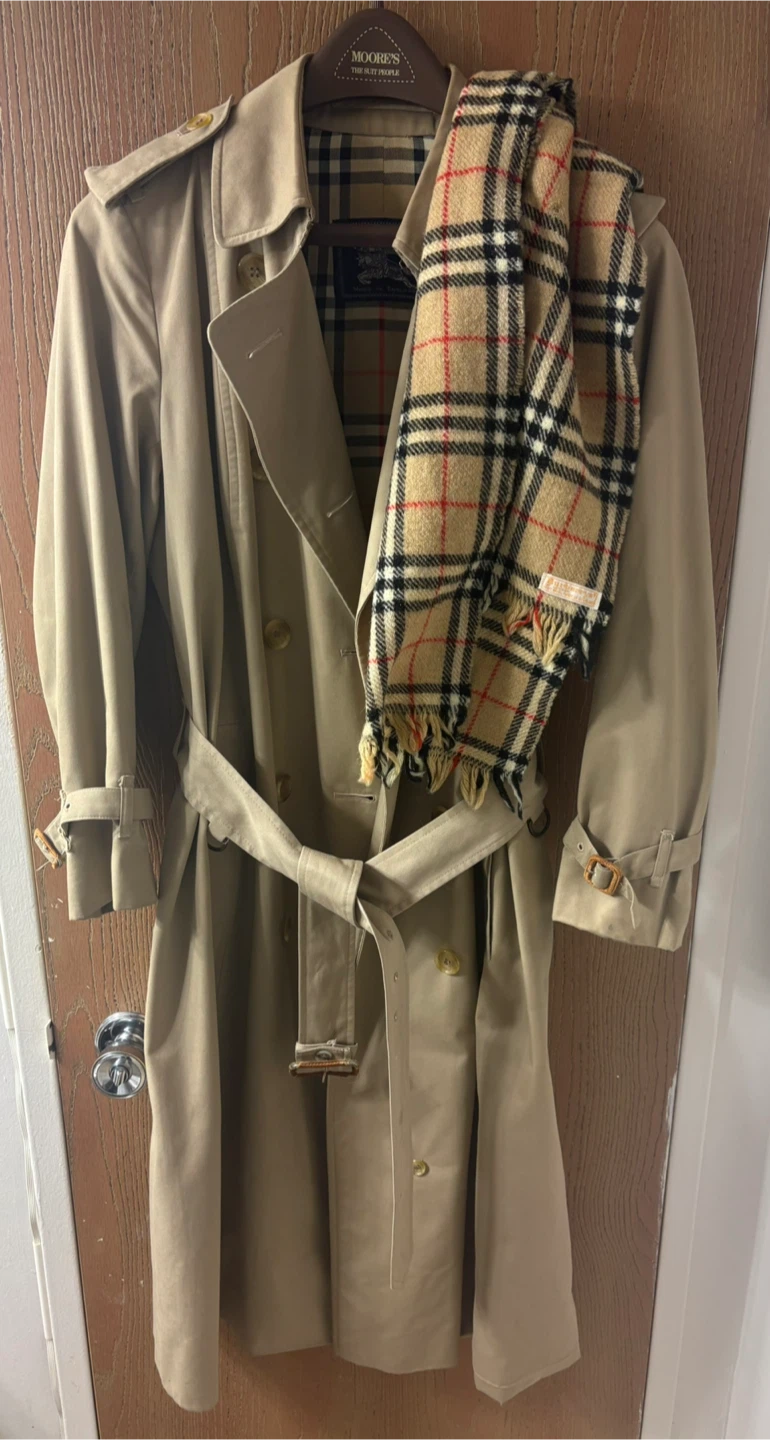 Burberry Trench Coat & Wool Scarf Set