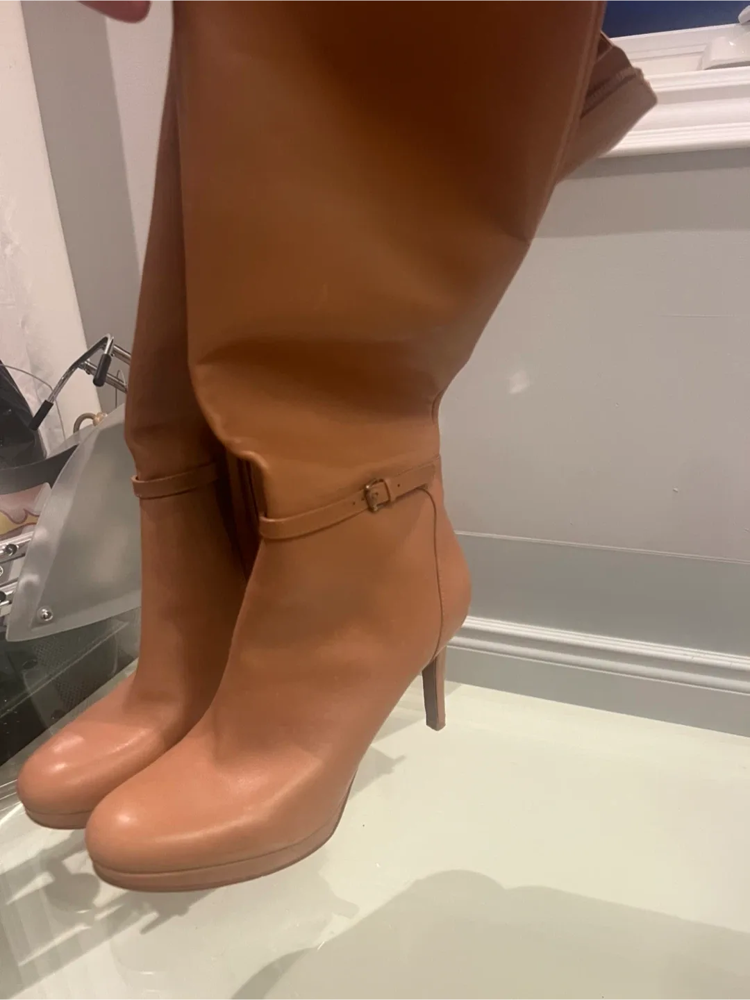 Assorted Women's Heels and Boots image indicator(5)