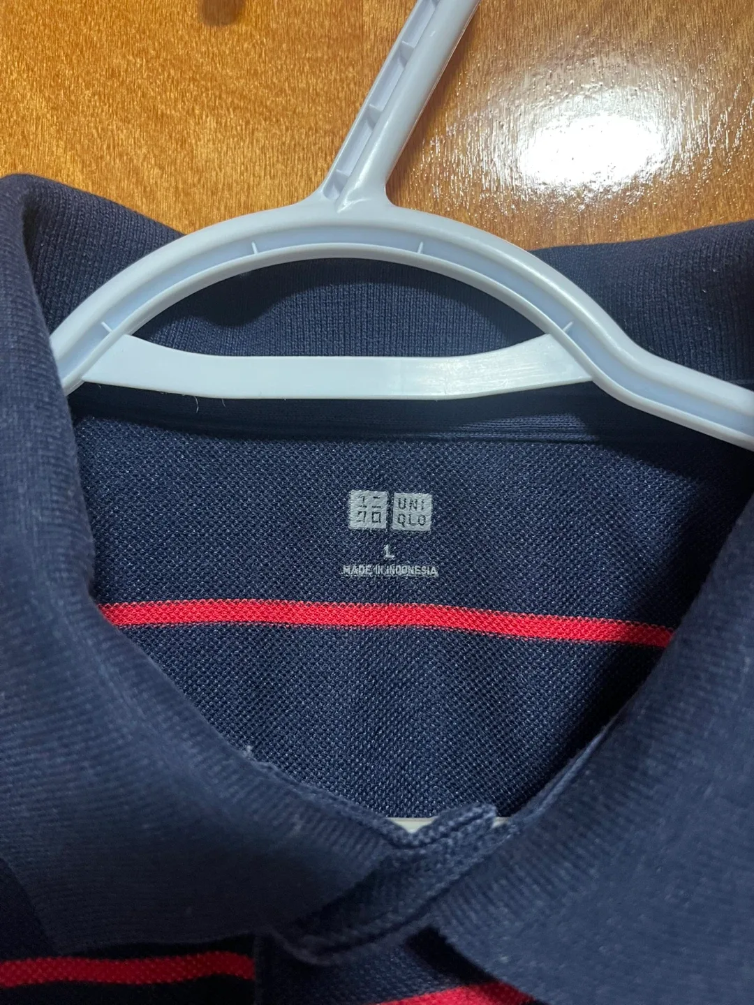 Uniqlo Polo Shirt - Size L image indicator(2)