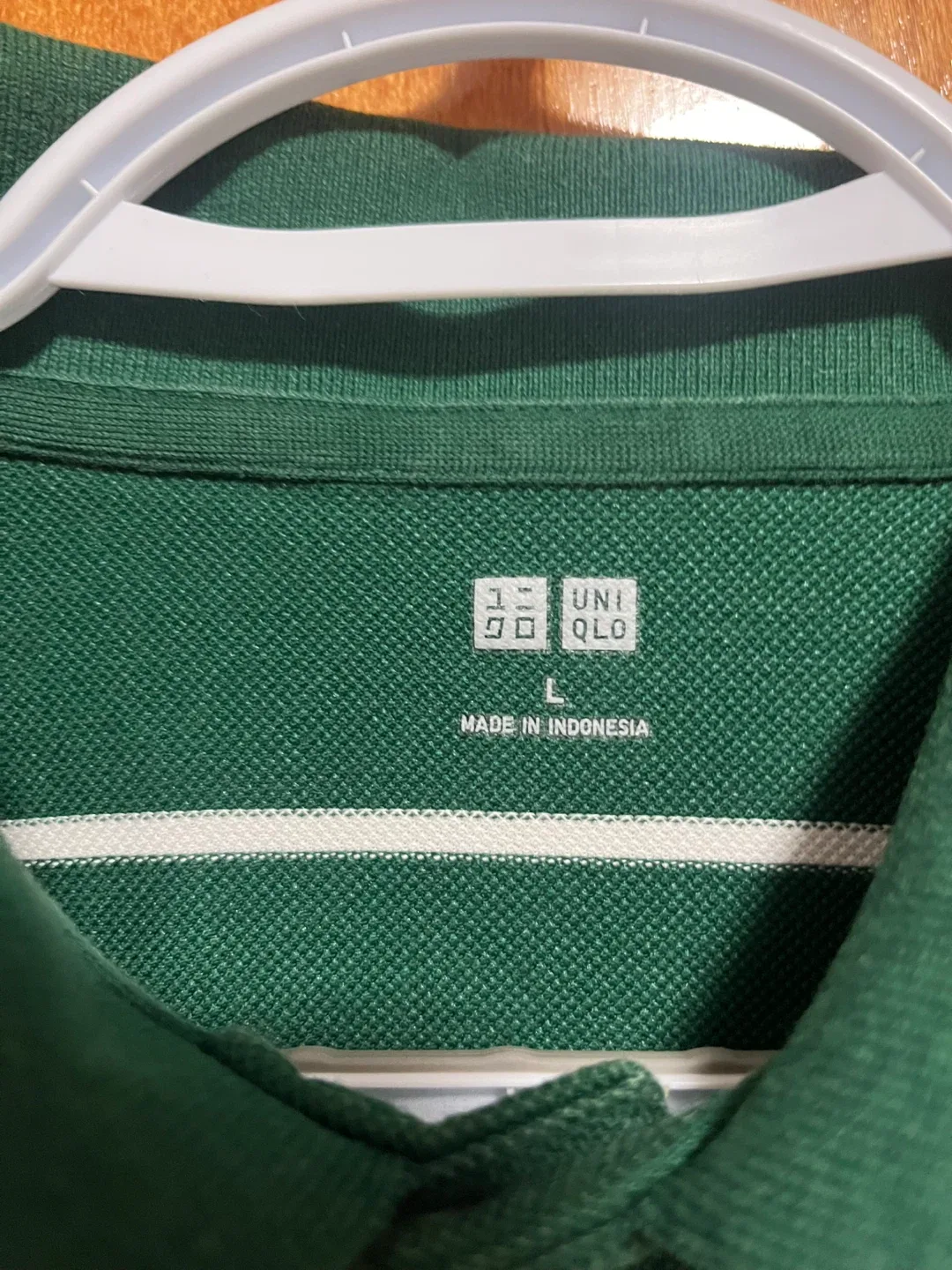 Uniqlo Green Striped Polo Shirt - Size L image indicator(2)