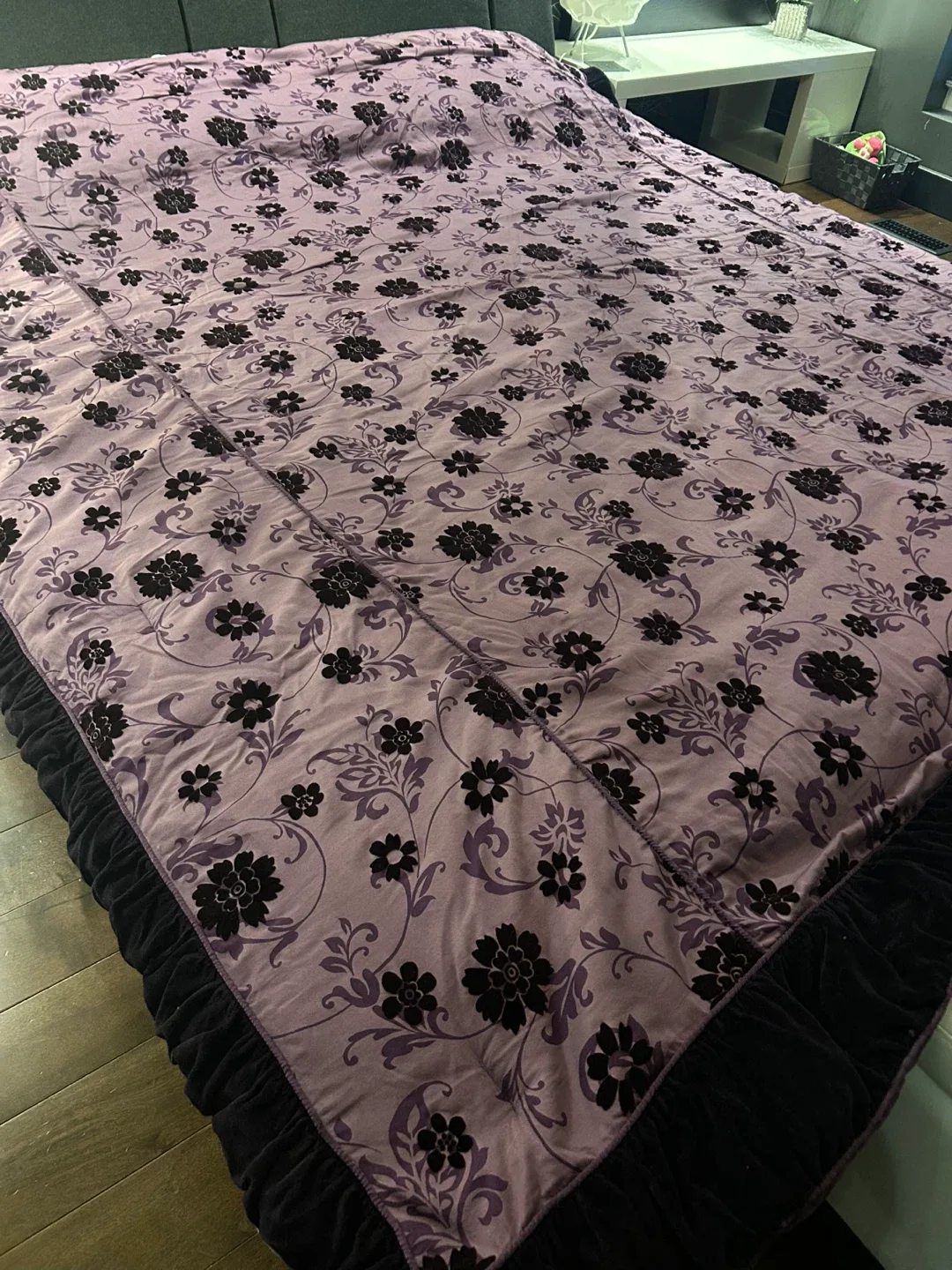 Floral Print Comforter ( Queen )
