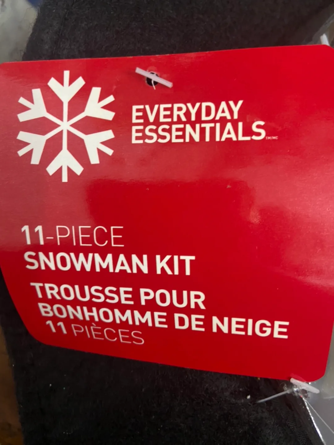 Everyday Essentials 11-Piece Snowman Kit image indicator(2)