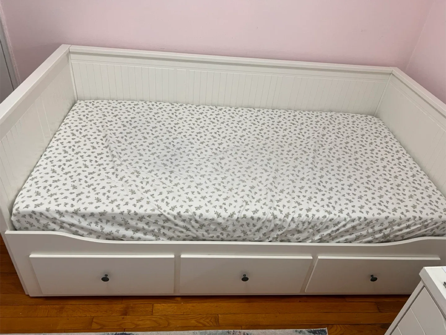 IKEA Hemnes Daybed Frame w/ 3 Drawers - White image indicator(6)