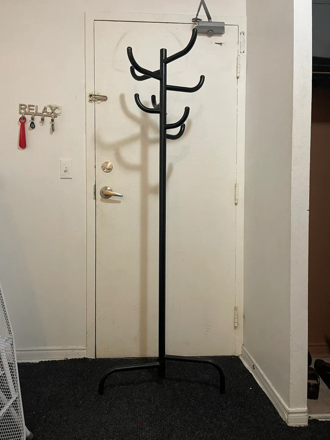 Black Metal Coat Rack Stand image indicator(3)